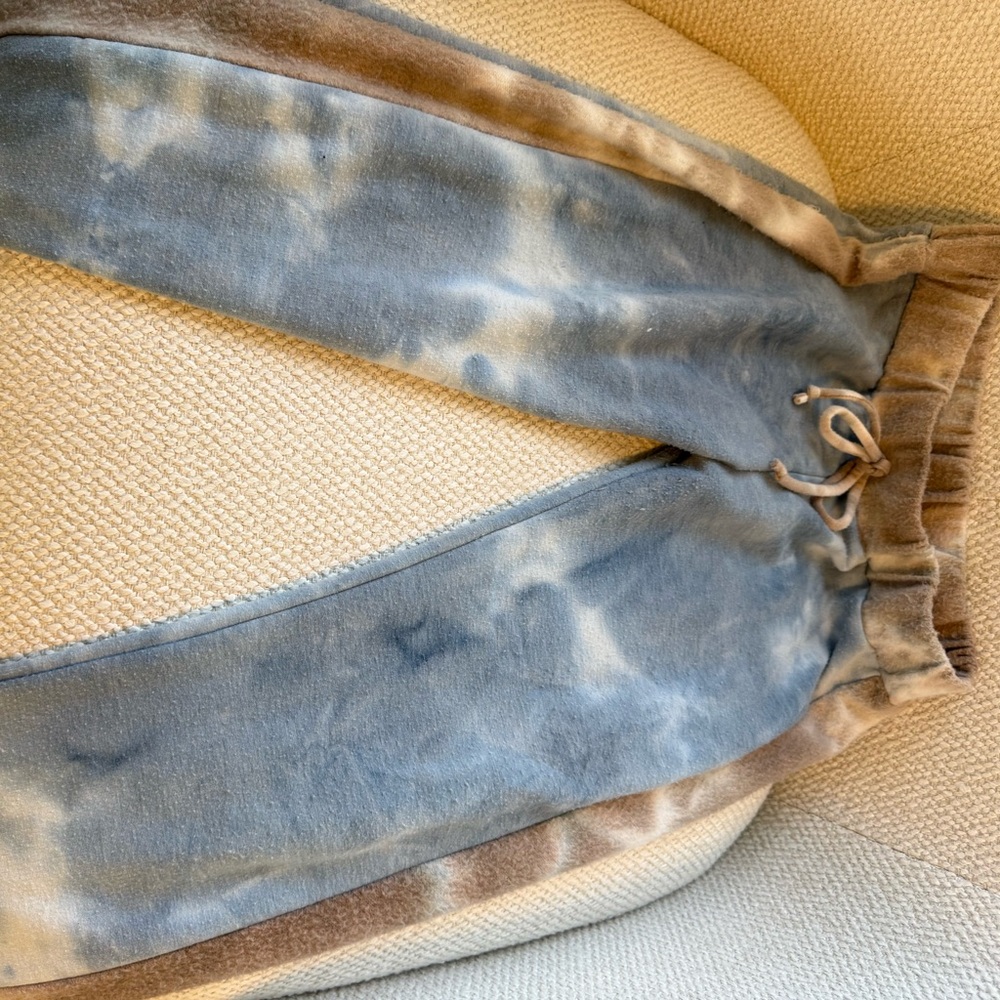 Vintage Havana  Joggers girls size medium